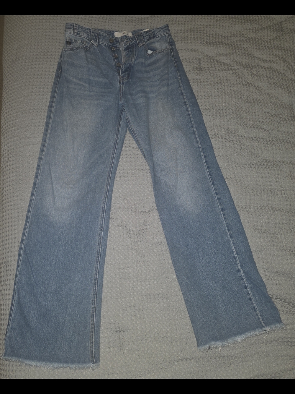 KanCan Light Wash Wide Leg Jeans with Frayed Hem